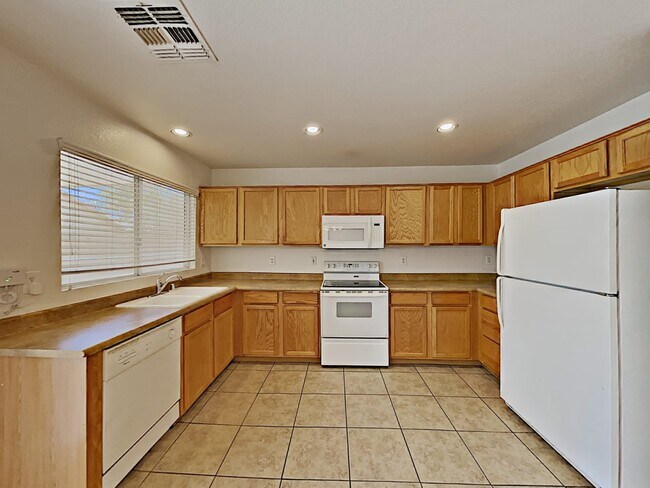Foto del edificio - 14333 N 153rd Dr