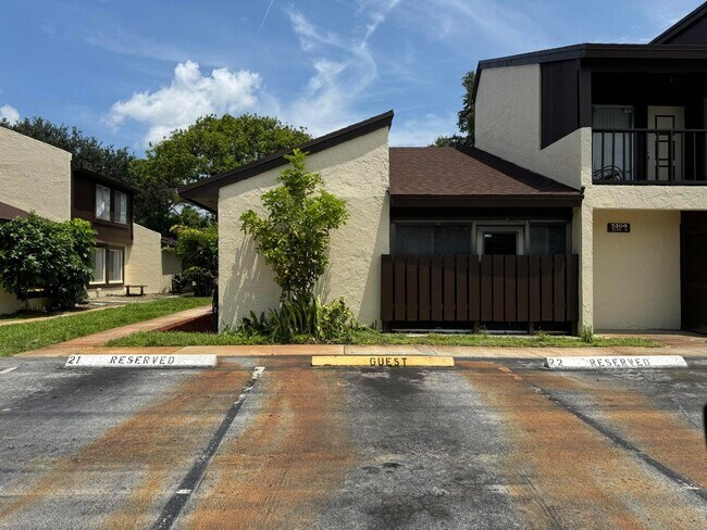 Foto del edificio - 5304 Bosque Ln