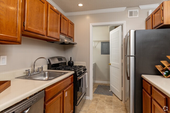 Calibre Springs Berkeley Classic 970 sq. ft. Floorplan - Calibre Springs