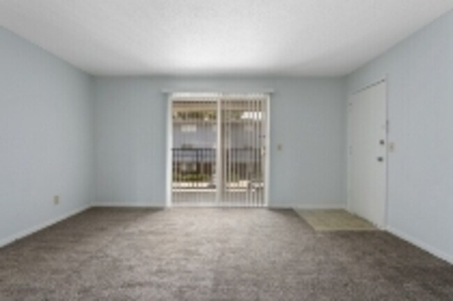 Foto del edificio - 8704 Wornall Rd