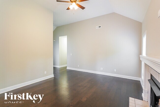 Building Photo - 112 Sumter Ln