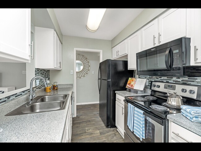 Prep-Friendly Kitchen - Barringer Square