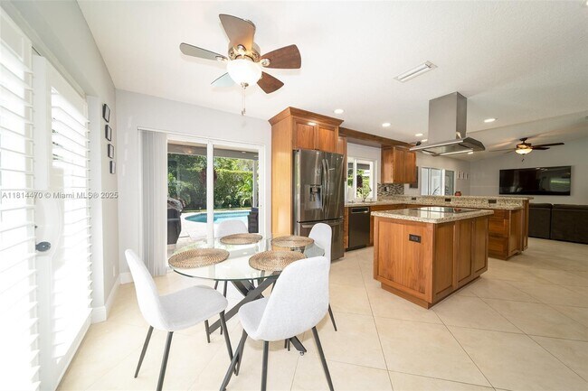 Foto del edificio - 9796 NW 19th St