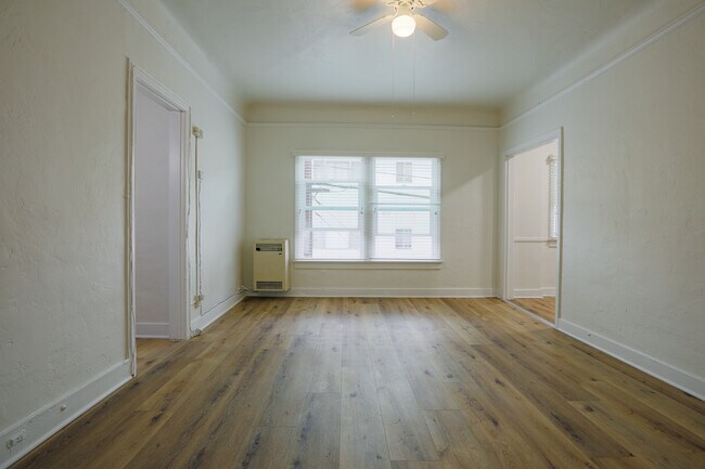 Foto del edificio - Catalina Apartments