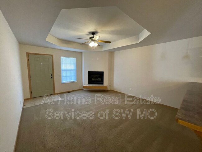 Foto del edificio - 2191 E Hamilton St