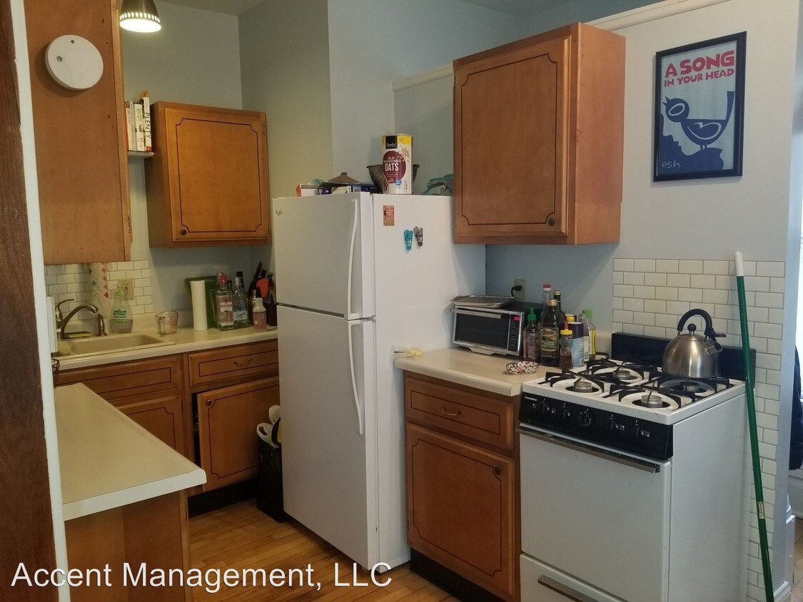 309 N Pinckney St, Madison, WI 53703 Room for Rent in Madison, WI