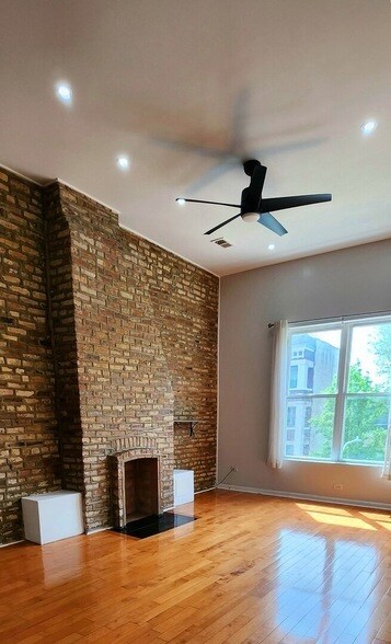 Foto del edificio - 4609 S Vincennes Ave