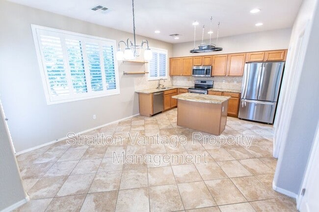 Building Photo - 17441 W Woodrow Ln