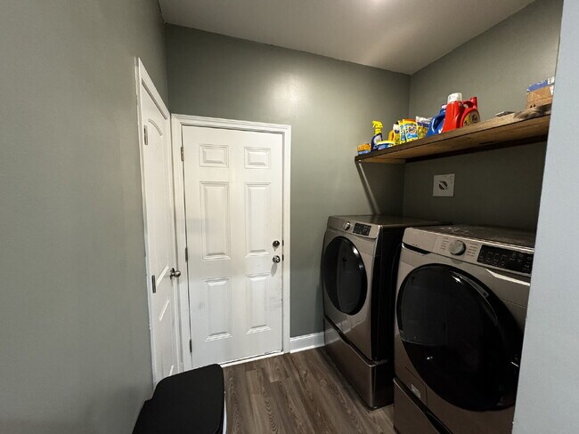 Foto del edificio - Home for Rent