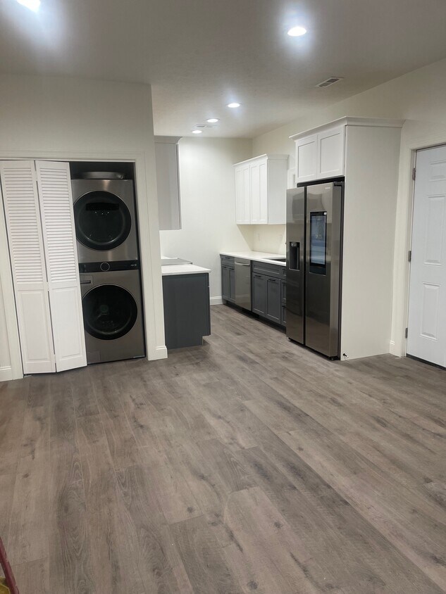 17 Highland St Unit 202, WV 26501 Apartments in