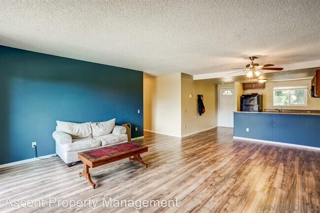Foto del edificio - 8779 Lake Murray Blvd
