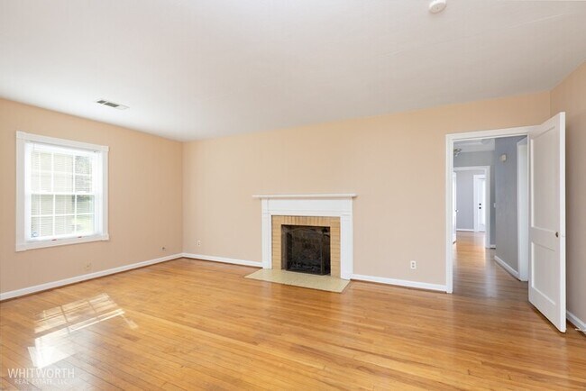 Building Photo - 2111 18th St