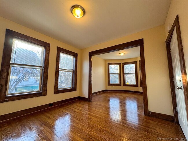 Foto del edificio - 455 Huntington St