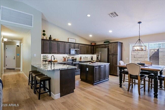Foto del edificio - 21215 N 92nd Ln