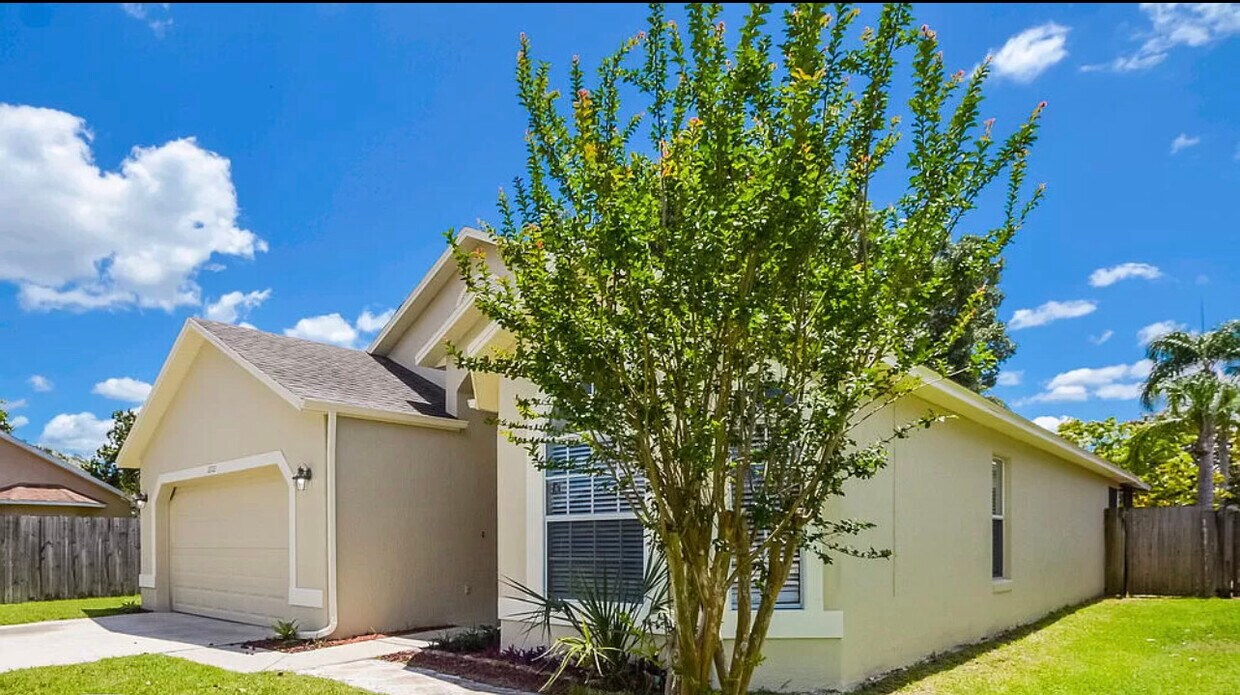 Primary Photo - 12722 Paddle Ct