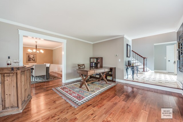 Foto del edificio - 1704 Frost Ln