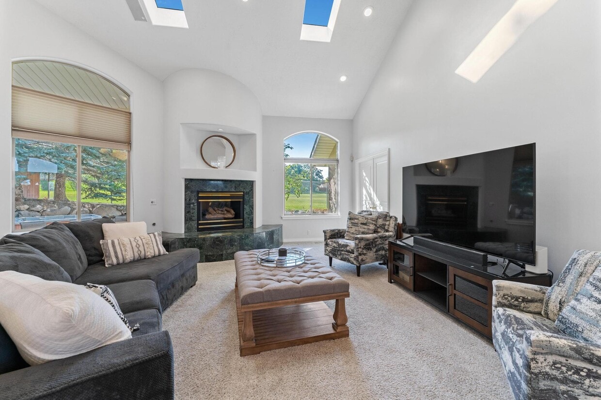 Photo - 2586 E 6710 S (Cottonwood Heights, UT)