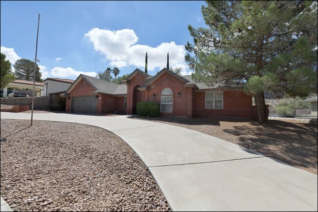 Building Photo - Coming Soon!