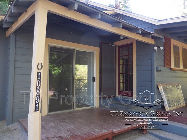 Foto del edificio - 10895 Berggren Ln