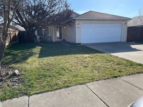 Building Photo - 441 Vick Ln