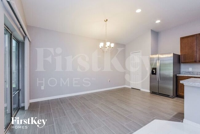 Building Photo - 111 Park Hurst Ln