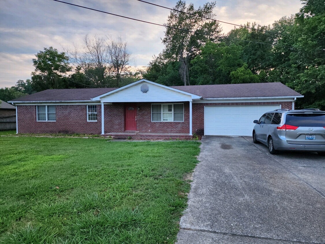 473 U B Bailey Rd, Murray, KY 42071 House Rental in Murray, KY