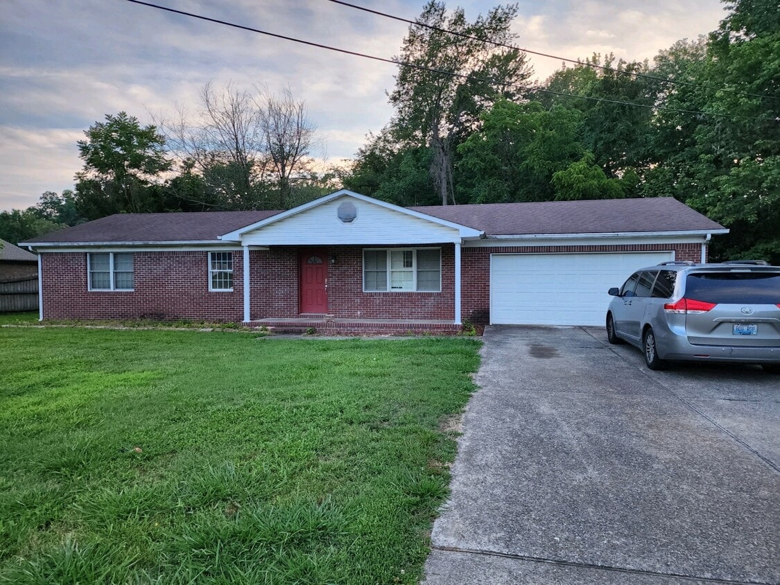 473 U B Bailey Rd, Murray, KY 42071 House Rental in Murray, KY