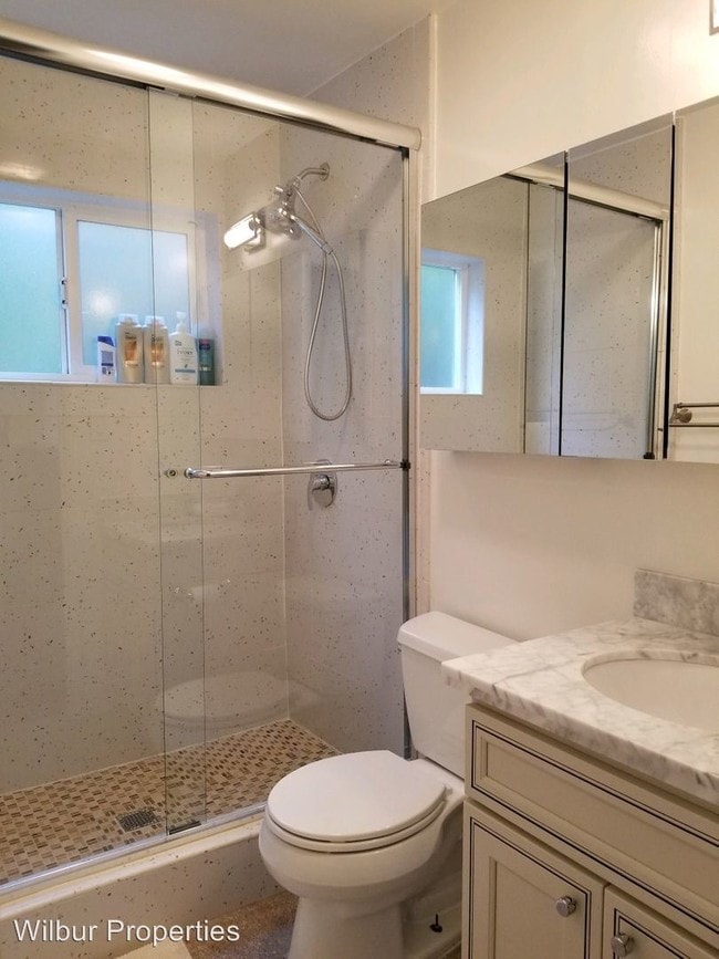 Building Photo - 3 br, 2 bath Apartment - 471 Hawthorne Avenue