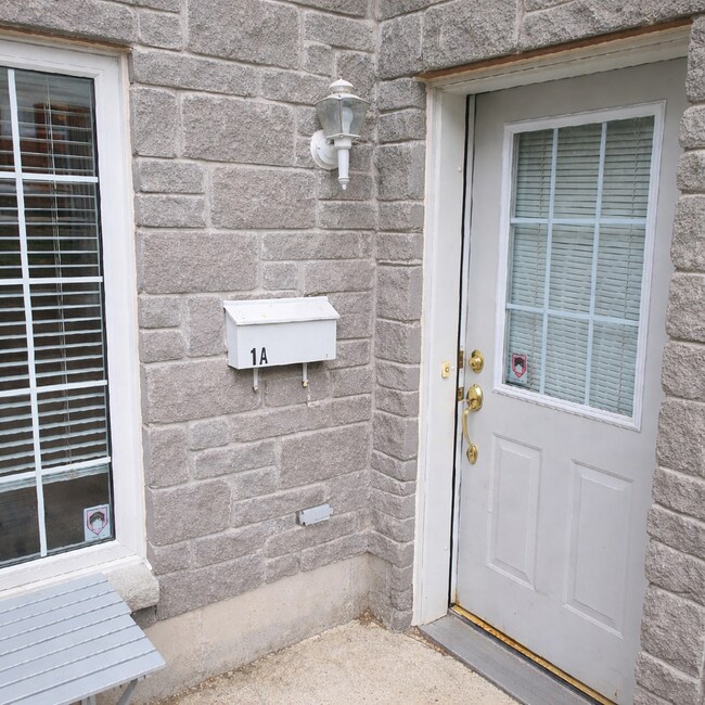 Photo du bâtiment - 1B-374 John