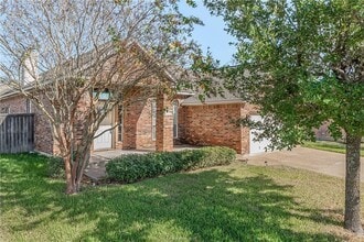 Building Photo - 4009 Reatta Ln