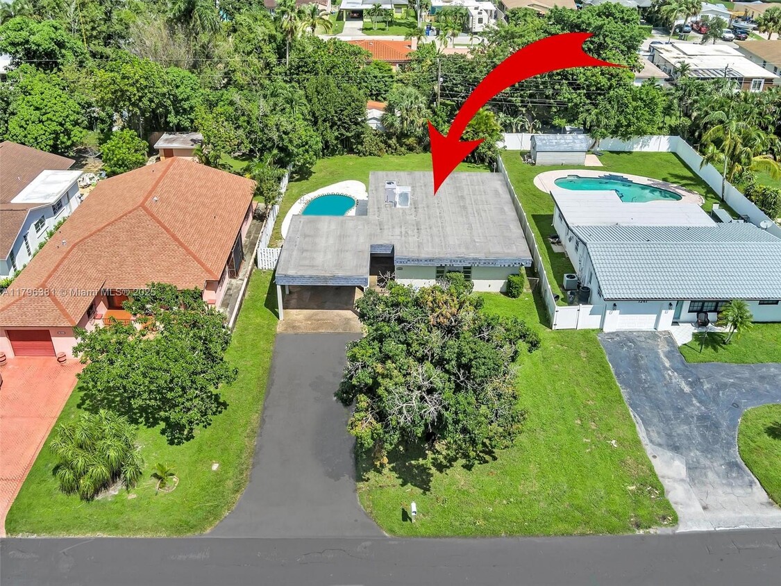 Foto principal - 1281 SW 32nd St