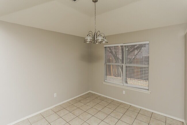 Foto del edificio - 317 Glen Meadow Dr