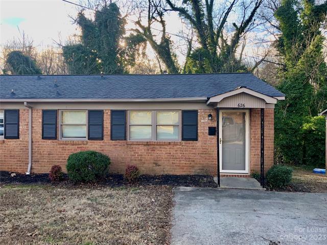 Foto principal - 626 S Laurel St