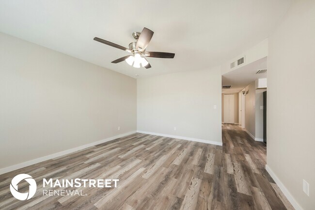 Foto del edificio - 318 W 18th Ave