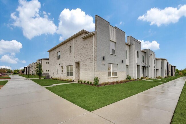 Foto del edificio - 1770 Thornton Dr