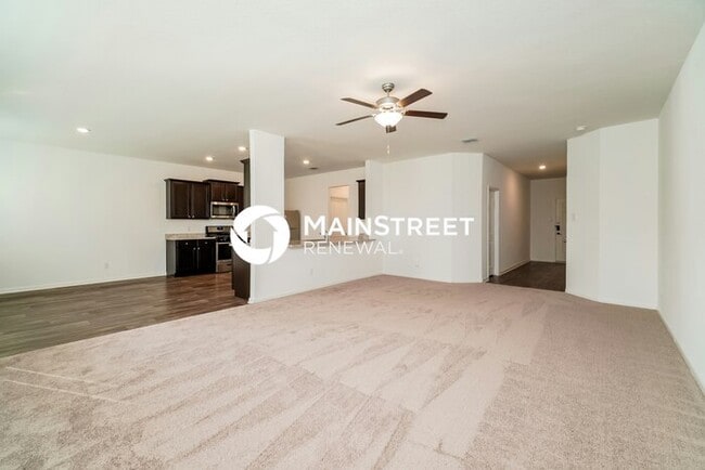 Building Photo - 4 Bedroom Pet-Friendly Home in New Braunfe...