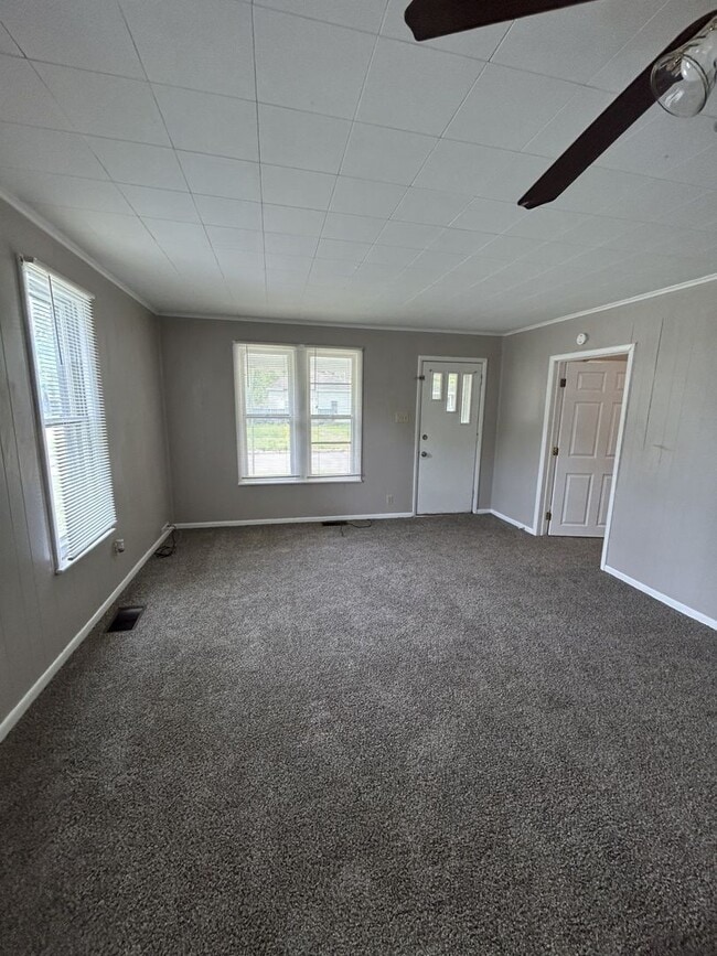 Building Photo - REDUCED PRICE!  SUMMER MOVE-IN SPECIAL!!!!...