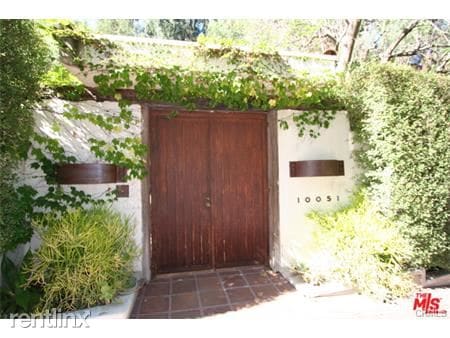 Primary Photo - 10051 Cielo Dr