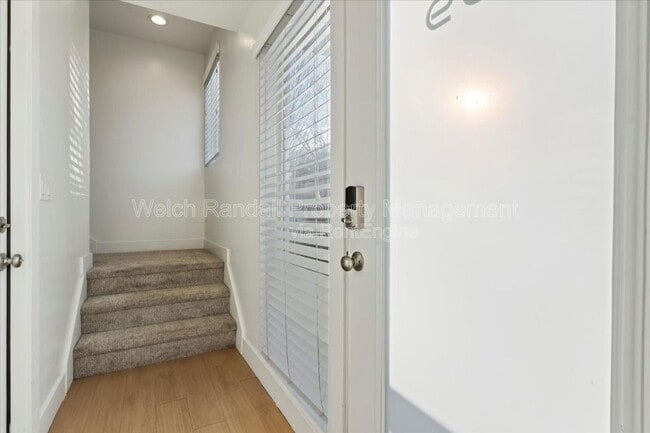 Interior Photo - MODA Highland Park