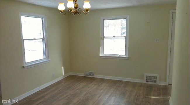 Building Photo - 4 br, 2.5 bath House - 177 Curry Hollow Rd