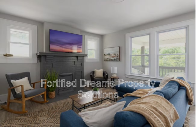 Building Photo - 913 Hutton St Building Photo - 913 Hutton St