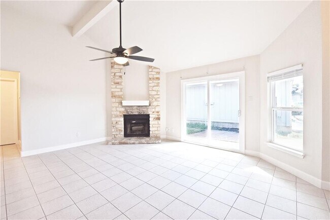 Building Photo - 16813 Whitebrush Loop