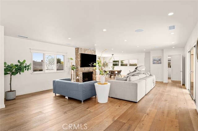 Foto del edificio - 11365 Thurston Pl