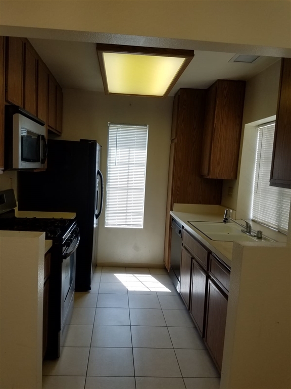 Building Photo - 13282 Wimberly Square