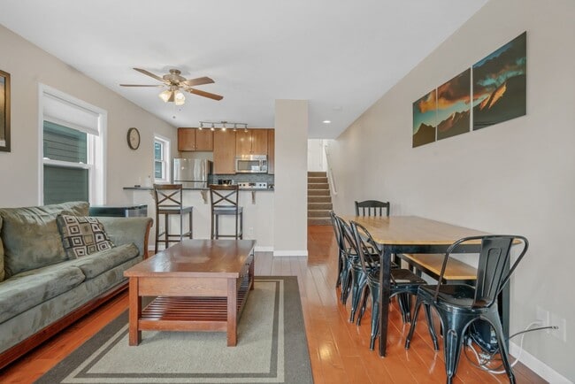 Building Photo - Frisco Bay Townhome!  RARE.   Garage! Great Natural Light! Views! Updates throughout!
