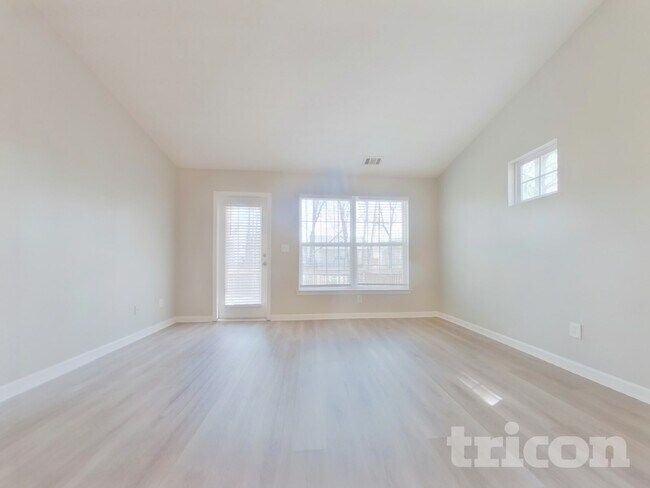 Foto del edificio - 501 Arrowhead Dr