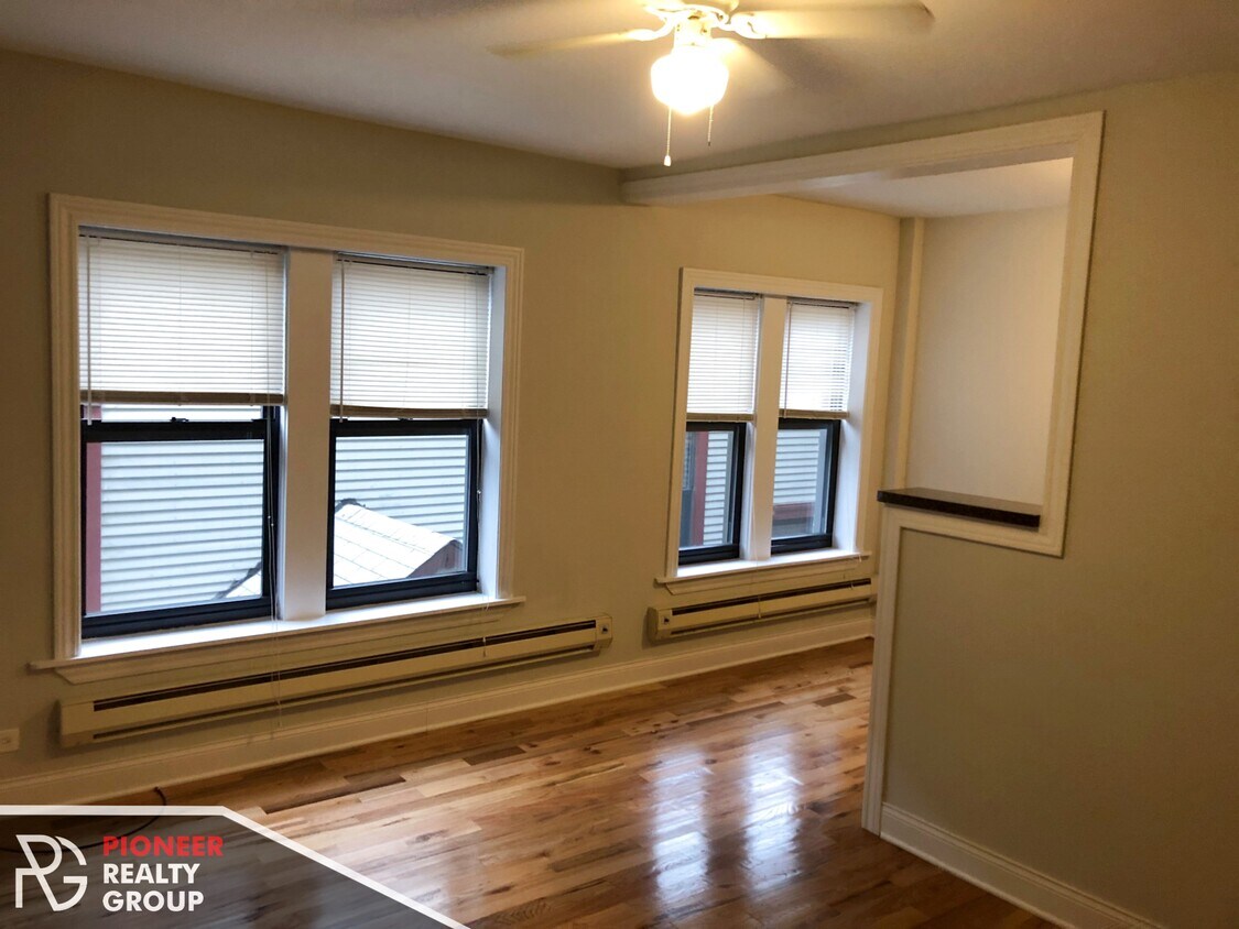 Foto principal - 2842 N Orchard St