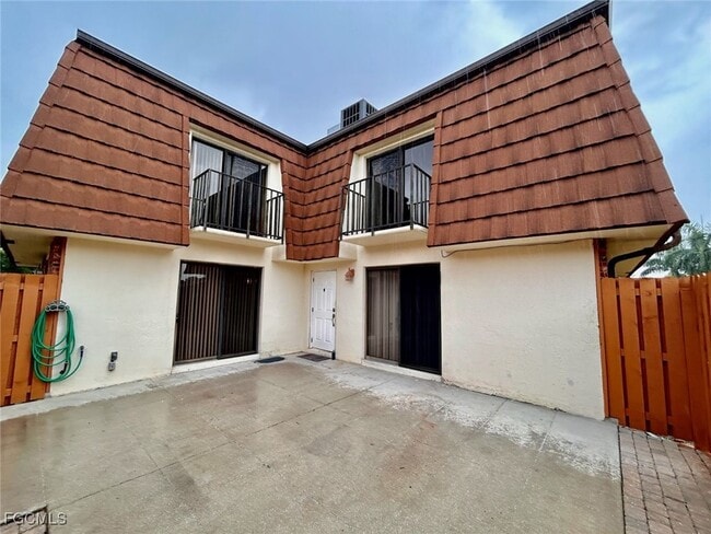 Foto del edificio - 1408 Park Shore Cir