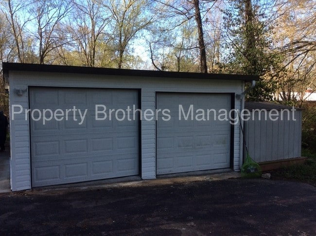 Building Photo - 15565 Old Jamestown Rd
