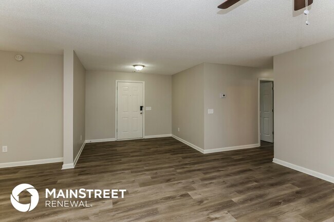 Building Photo - 2535 Valient Dr